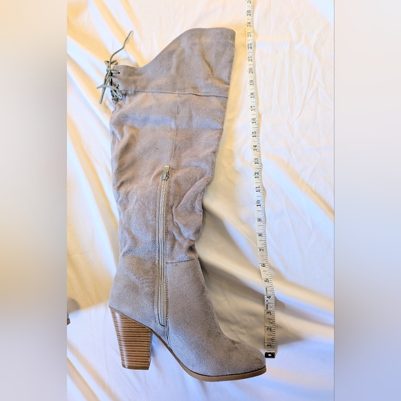 Over The Knee Light Gray Boots New In Box - Picture 8 of 11